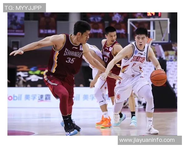 CBA直播精彩对决广东队挑战浙江队全场比赛精彩瞬间回顾