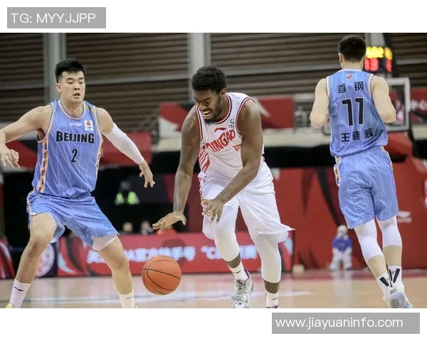 北卡与杜克篮球对决结果揭晓谁在这场激烈比赛中胜出 北卡与杜克篮球对决结果揭晓谁在这场激烈比赛中胜出