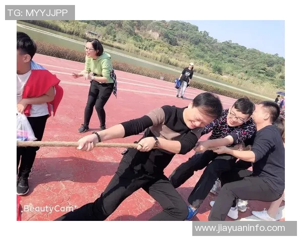 湖南湘涛奋勇争先全力以赴迎接新赛季挑战展现球队拼搏精神与团结力量 湖南湘涛奋勇争先全力以赴迎接新赛季挑战展现球队拼搏精神与团结力量